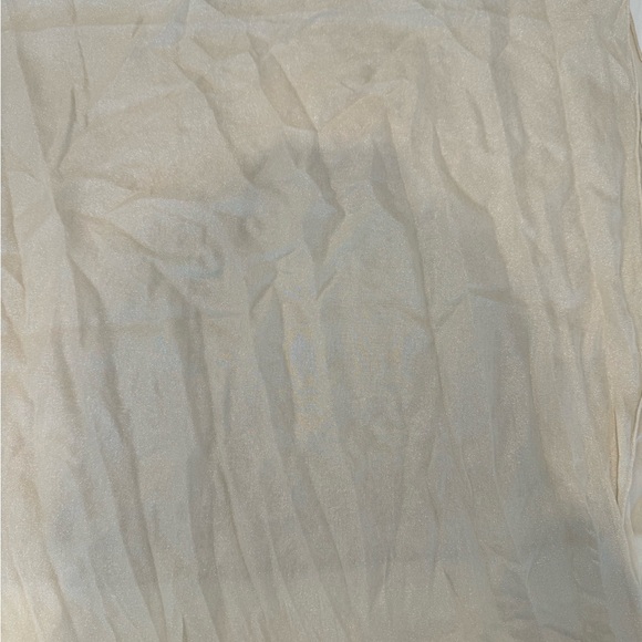 Authentic Dior sheer & shiny silk scarf - Picture 4 of 9